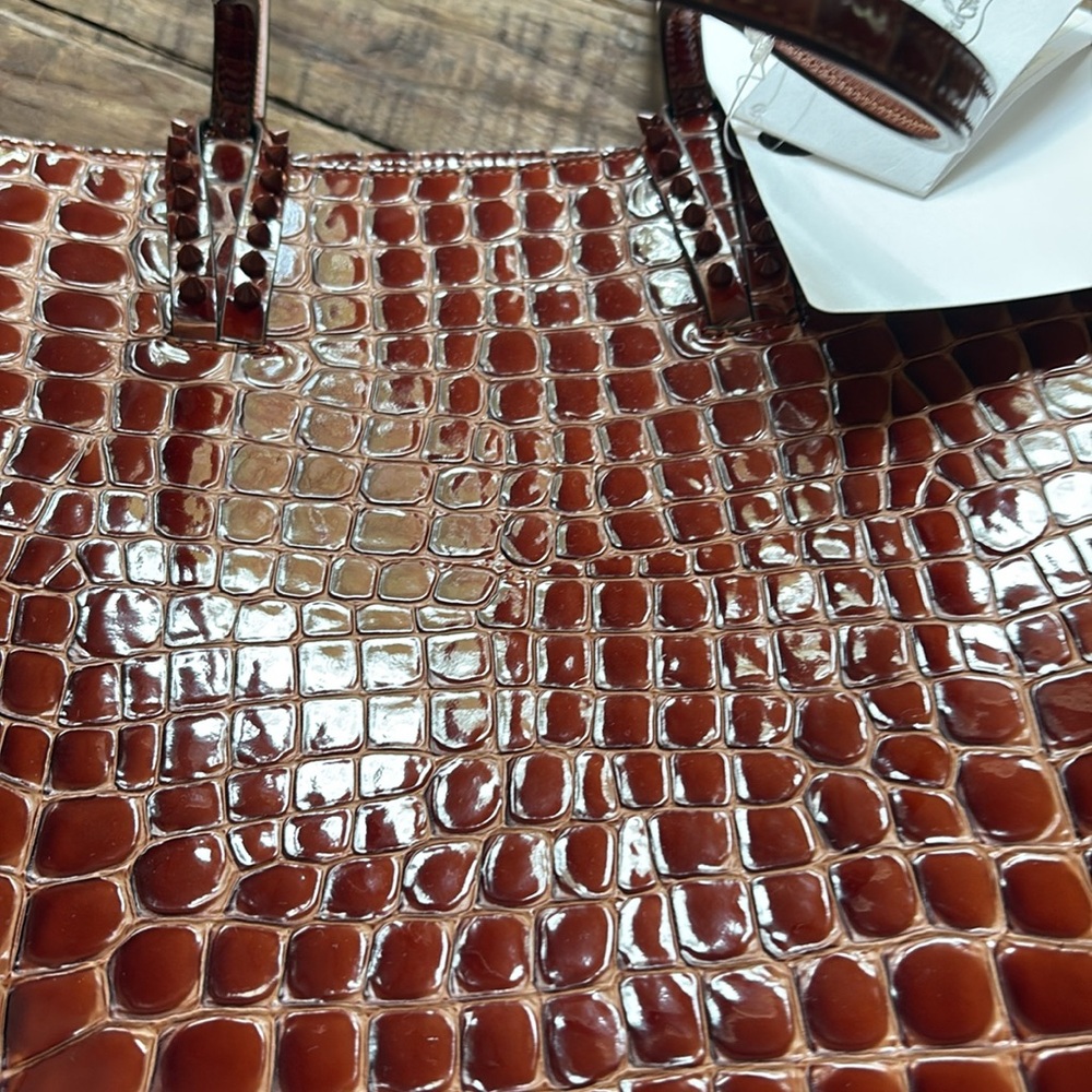 Christian Louboutin Cabata tote on brown “croc” - Picture 6 of 8